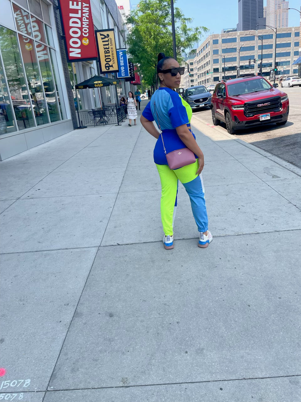Caresha set