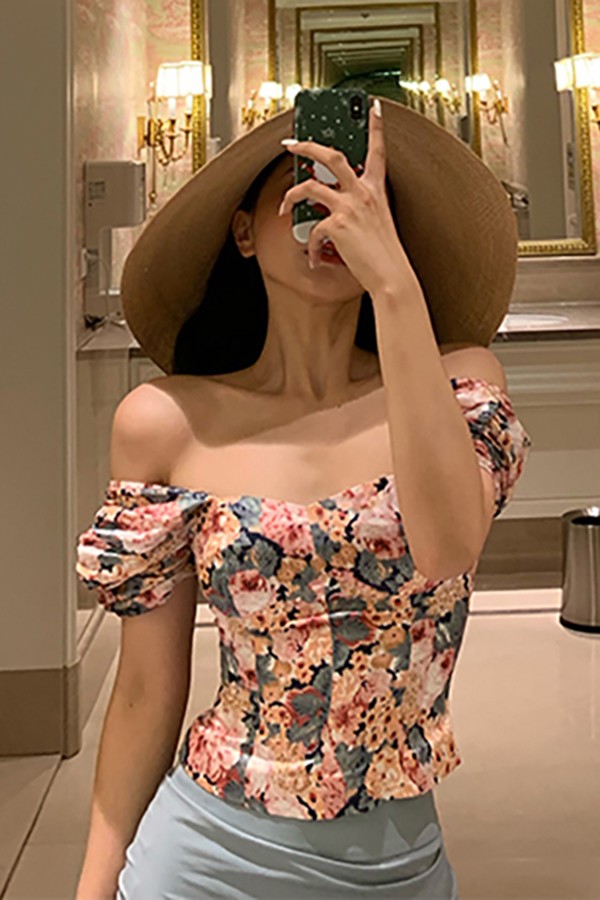 Floral off the shoulder croptop